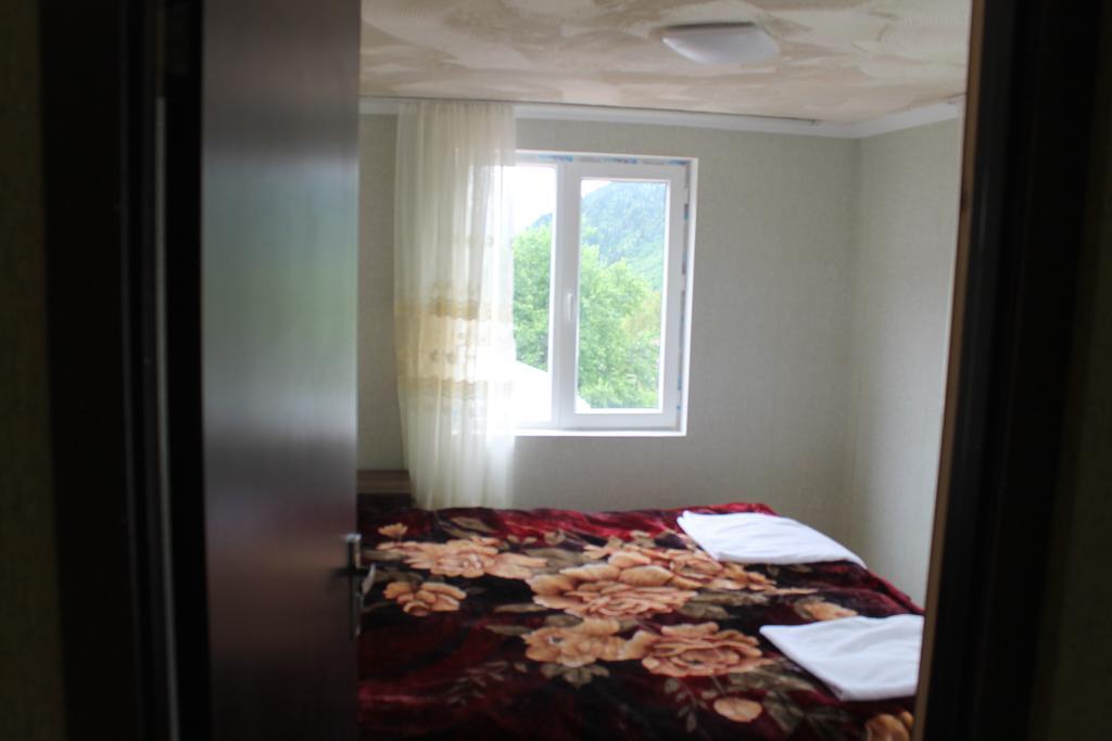 Iason Guest House In Mazeri Mestia Exterior foto